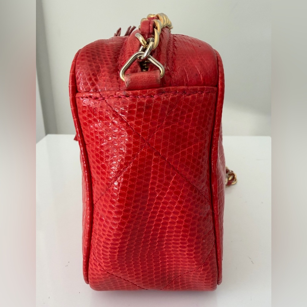 CHANEL Camera Bag Red Exotic Lizard w/ Tassel, Chain Strap - Vintage - Picture 5 of 16